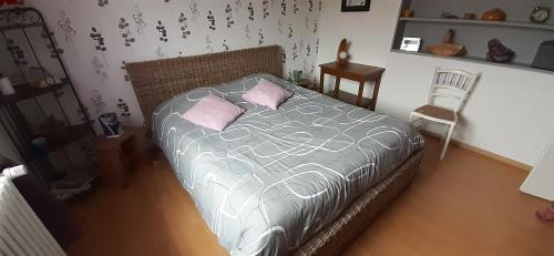 Verdun Bed & Breakfast | Chez Evelyne chambre d'hôtes chez l'habitant