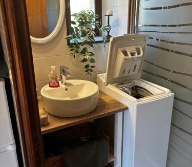 Saint-Sauveur-de-Cruzieres Apartment | Chez Fanfan