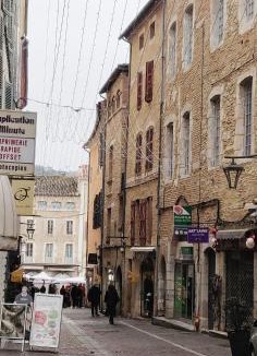 Cahors Old Town Apartment | Chez Fanny - Le Loft - centre historique Cahors Cathédrale
