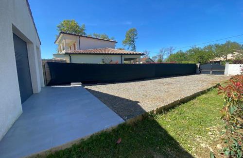 Labarthe-Inard House | Chez Filou et Cam