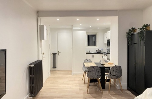 Graslin - Commerce Apartment | Chez Fitia T2 in Nantes Centre