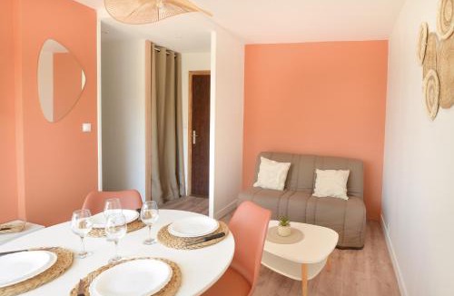 Saint-Regnobert-de-la-Cote-de-Nacre Apartment | Chez Flora - Appt pour 4 proche de la plage