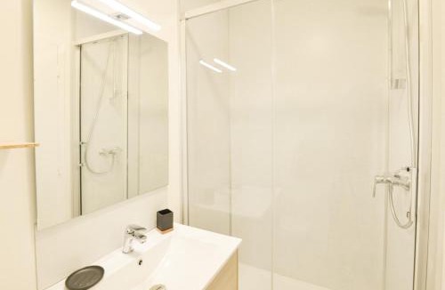 Saint-Regnobert-de-la-Cote-de-Nacre Apartment | Chez Flora - Appt pour 4 proche de la plage