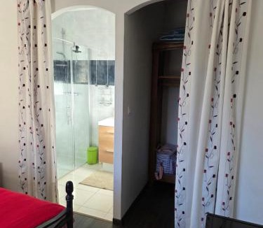 Saint-Hippolyte Bed & Breakfast | Chez Titelle