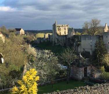Angles-sur-lAnglin House | Chez Fred avec vue sur le Château