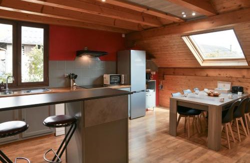 Saint-Pierre-d'Albigny Apartment | Chez Fred 201 - Parking Wifi