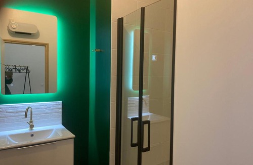 Calais Apartment | Chez Gatsby
