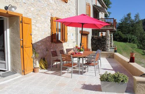 Comus House | Chez Ghislaine à l'Oustal