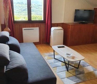 Cruet Apartment | Chez Gilles et Eveline