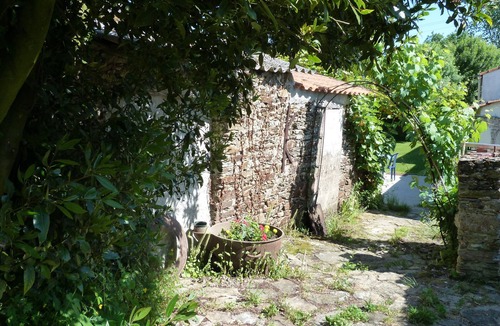 La Marne House | CHEZ GUSTINE* (Ideal for relaxation, heated swimming pool, base for sightseeing)
