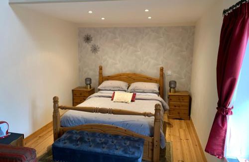 Monts et Vallees Ouest Creuse Bed & Breakfast | Chez Helen