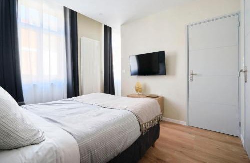 Croix House | Chez Hervé