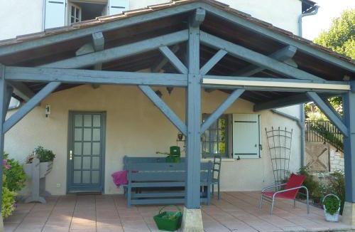 Sainte-Alvere Apartment | Chez ISABELLE ET POLO