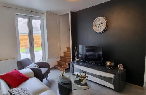 Poulainville Bed & Breakfast | Chez IZZA - chambres ou chalet au calme