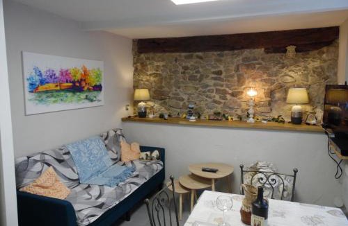 Carcassonne Apartment | Chez Jérôme, au pied de la cité médiévale