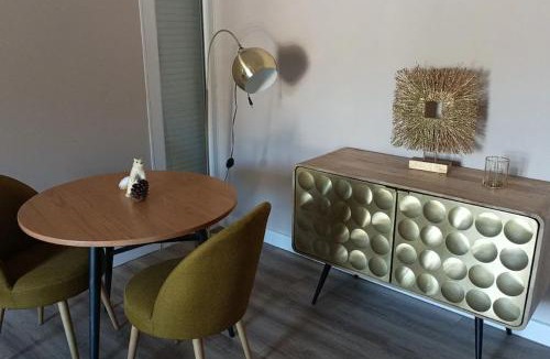 Onet-le-Chateau House | Chez Jade et Zoé