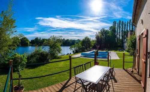 Le Temple-sur-Lot Villa | Chez Jan et Nicole - Gite Issac