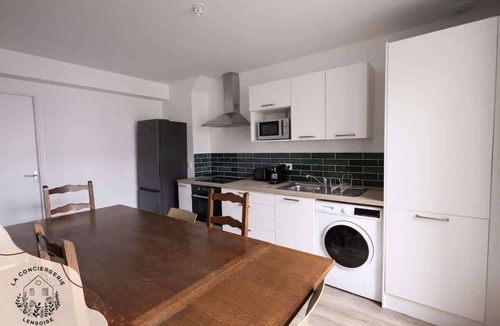 Lens Apartment | Chez Jean, Hyper centre, 4 Chambres, wifi, 8 pers