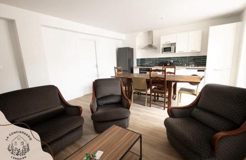 Lens Apartment | Chez Jean Hyper centre 4 Chambres wifi 8 pers