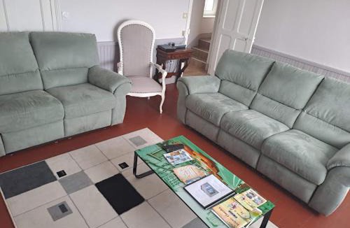 Le Molay-Littry House | chez Jean-Marc et Colette