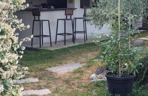 Fronsac Bed & Breakfast | Chez Jeanfi