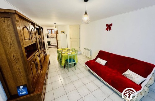 Campagne-sur-Aude House | Chez Jeanne la Couturière
