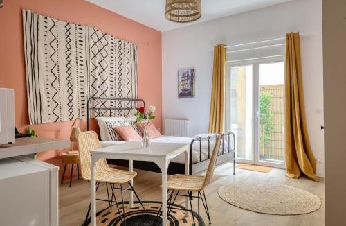 Gare-Jouvenet Apartment | Chez jeanne - Studio rénové balnéo et balcon centre