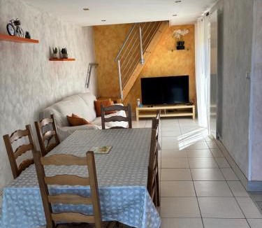 Seiches-sur-le-Loir House | Chez Jerome et carole