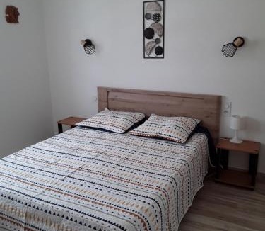Bages Apartment | Chez Jo, Bages 66, Appartement 2 chambres avec terrasse