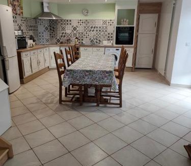 Bourg-Fidele Apartment | Chez JUSTINE