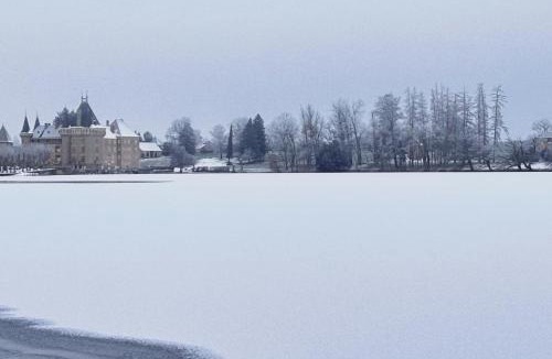 La Clayette Apartment | Chez Kapameï