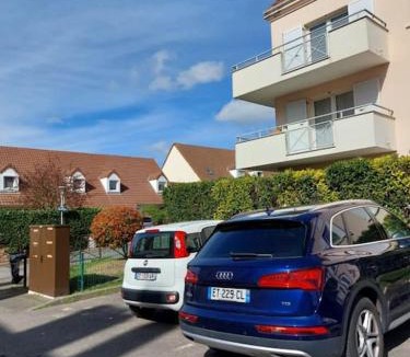 Arpajon Apartment | chez karine 6