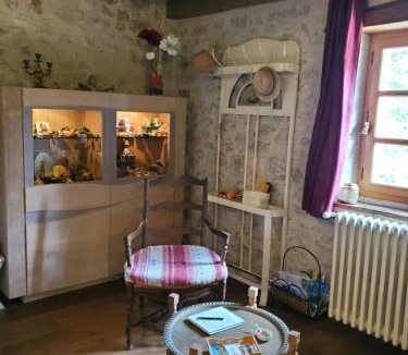Ceyzerieu Bed & Breakfast | chez Karine