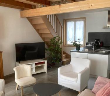 L'Epine House | Chez Léonce