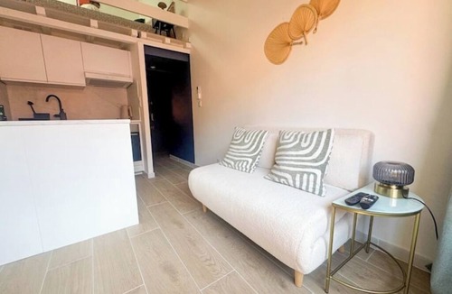Collioure Apartment | Chez Léonie - Collioure center
