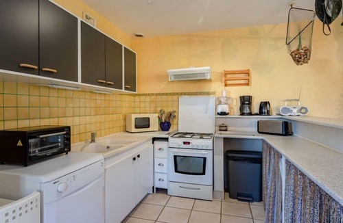 Saint-Laurent-sur-Mer House | Chez Laurette by Interhome