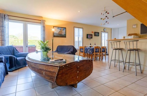 Saint-Laurent-sur-Mer House | Chez Laurette by Interhome