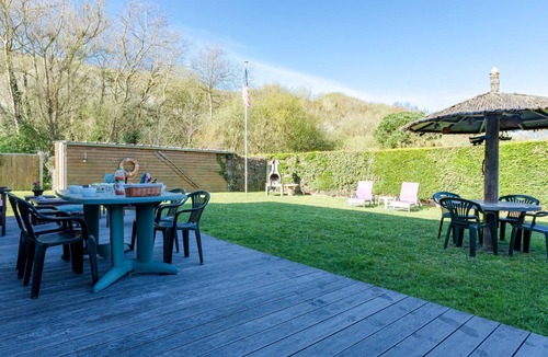 Saint-Laurent-sur-Mer House | Chez Laurette by Interhome