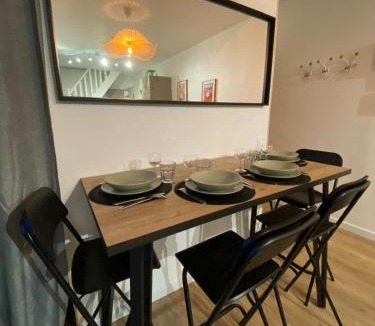 Cormeilles-en-Parisis Apartment | Chez Laurent Grand Duplex romantique