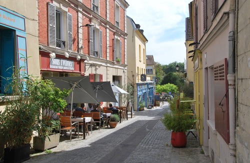 Marly-le-Roi Apartment | Chez Laurette | Historic Gîte 10min Versailles 30min Paris