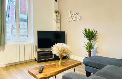 Olivet House | Chez le Padré