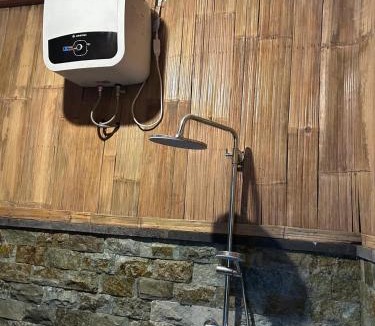 Sidemen House | Chez Lepusa