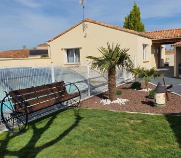 Les Epesses Bed & Breakfast | Chez les J-FOLAIS -Les Epesses - 3 kms Puy duFou