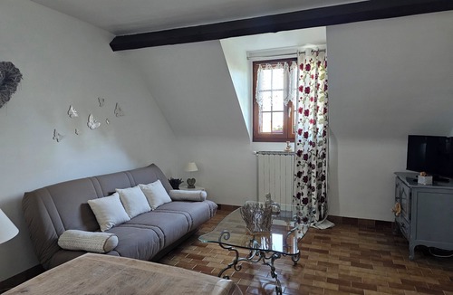 Grisy-sur-Seine Apartment | CHEZ LILETTE&BALINETTE