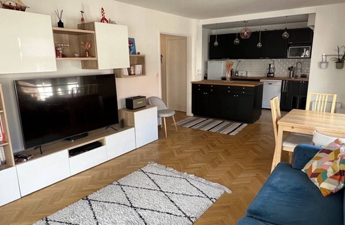 Montrouge Apartment | Chez Lili et David, just outside Paris