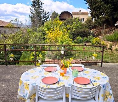 Limoux House | Chez Lilou et Papoum - Terrasse, vue & parking