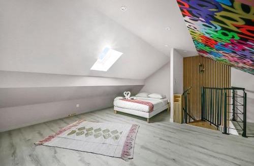Bobigny Apartment | Chez Louis - 8 people - Close to Paris
