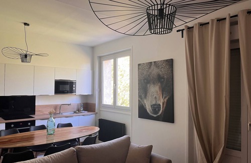 Faubourg-Raines Apartment | Chez Louisa-Maria