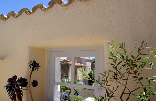 Olonzac House | Chez LuLu – charming village house with roof terrace in the heart of Olonzac