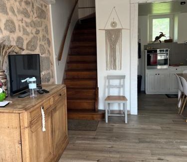 Ussel House | Chez mémé